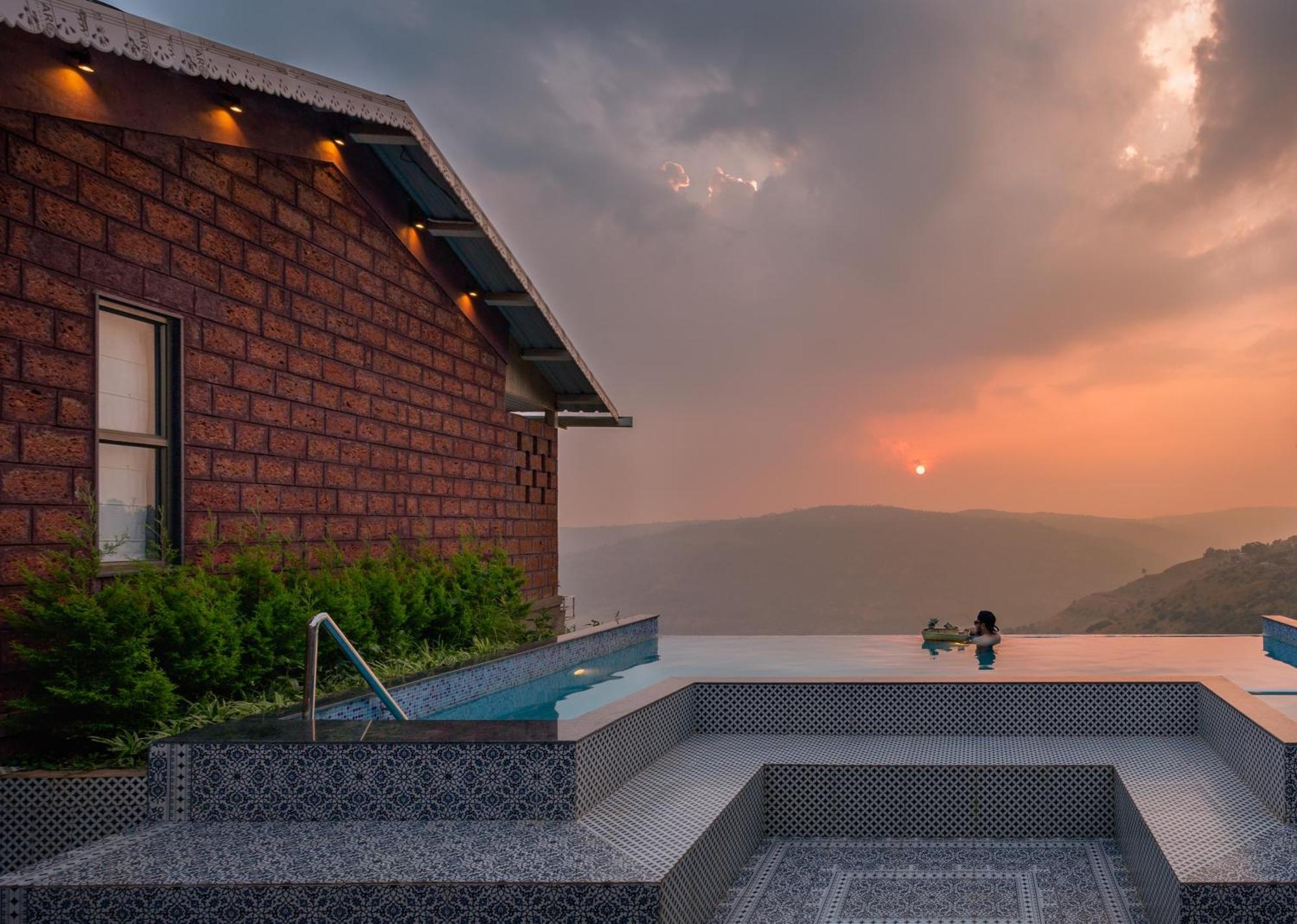 Skai Villa By Hill Staytion Panchgani Exterior photo